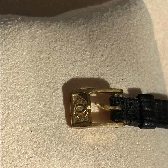 Cartier Tank Gold and Black Watch - Blue Face - Picture 10 of 13